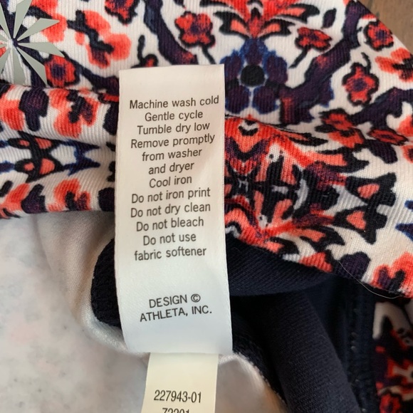 Athleta // practically nwot paisley Capri small - Picture 10 of 13
